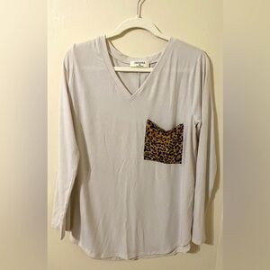 NWOT Zenana Long Sleeved Blouse in Bone
